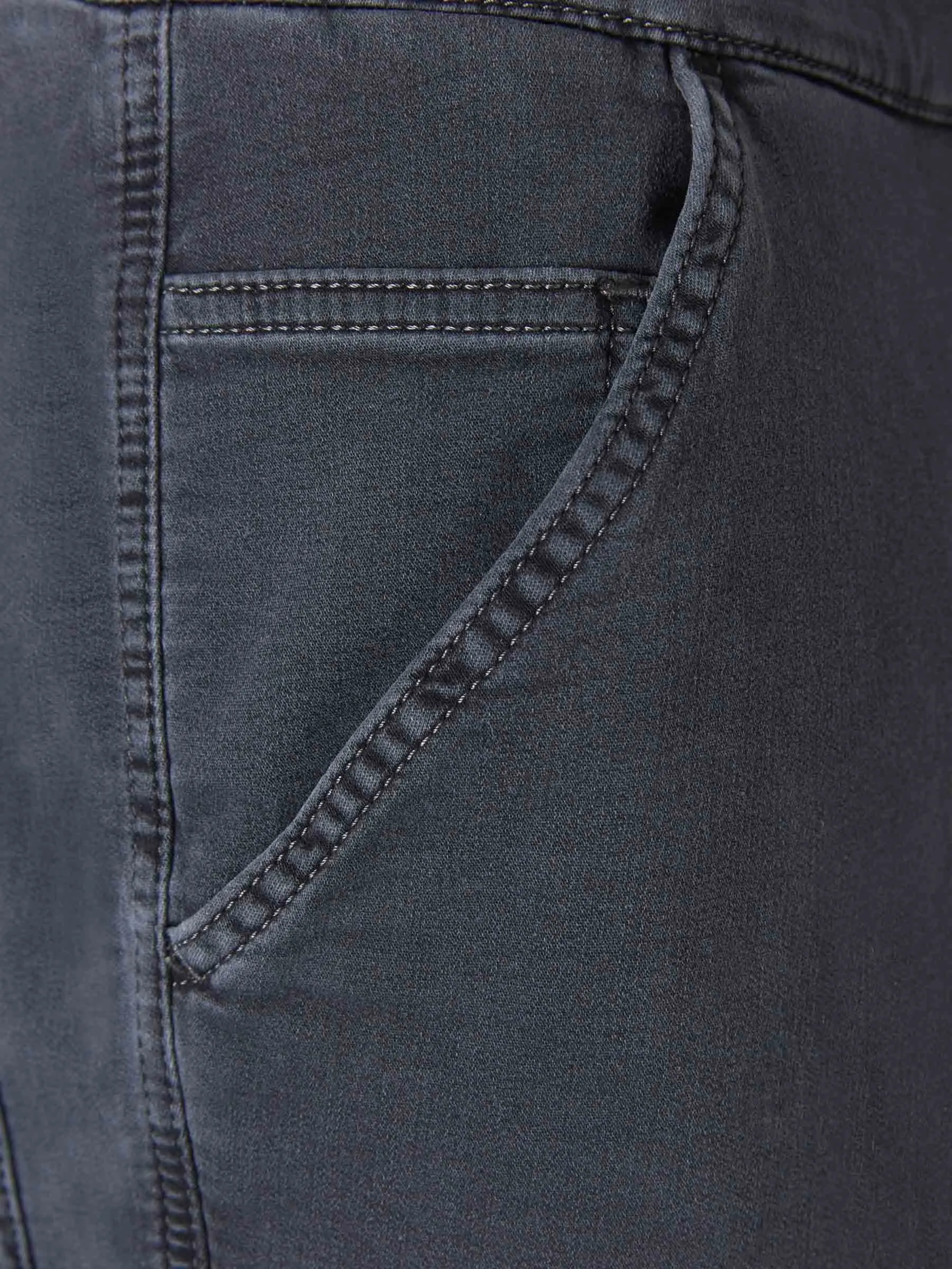 Diesel Krooley Tapered Jogg Jeans